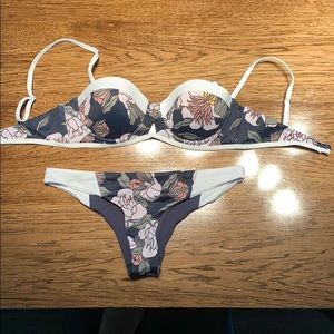 NWOT Tavik Cheeky Bikini